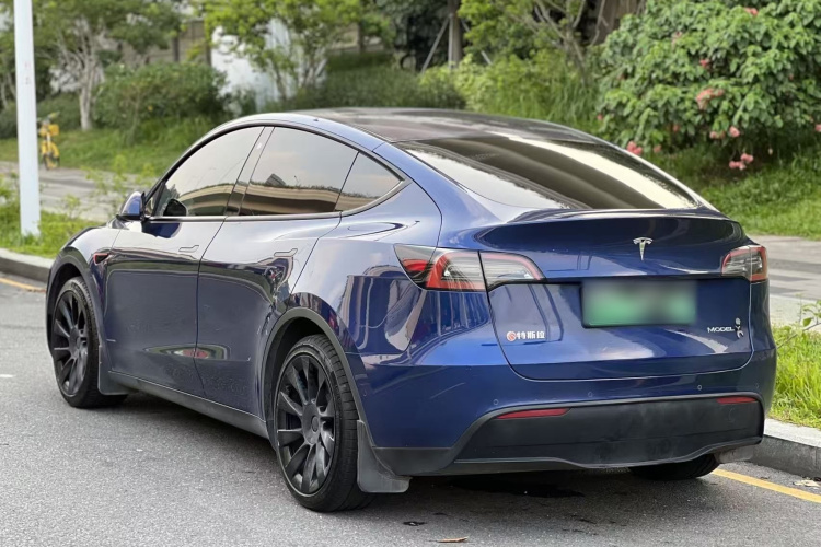 Tesla Model Y 2022 #6 Tesla Model Y 2022 car image #6