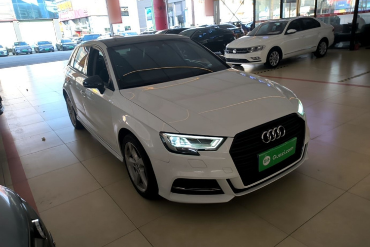 Audi A3 2019 #4 Audi A3 2019 car image #4