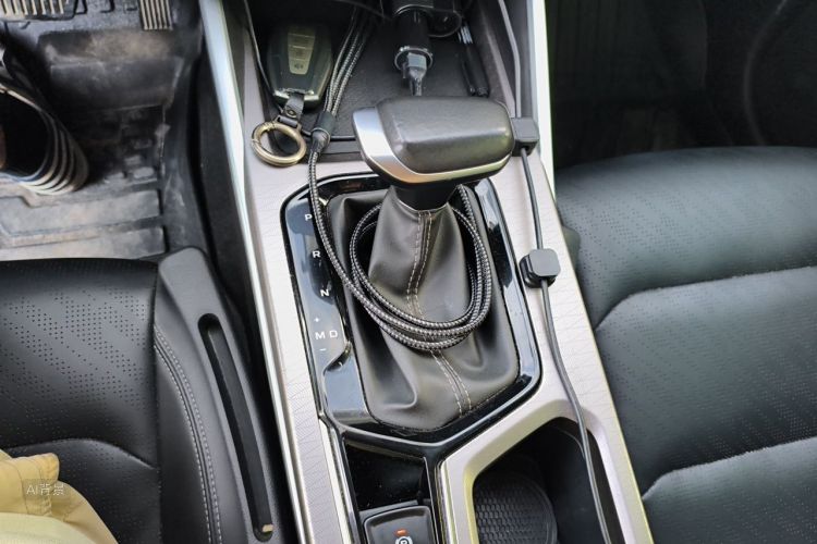 GEELY Emgrand 2023 car image #16
