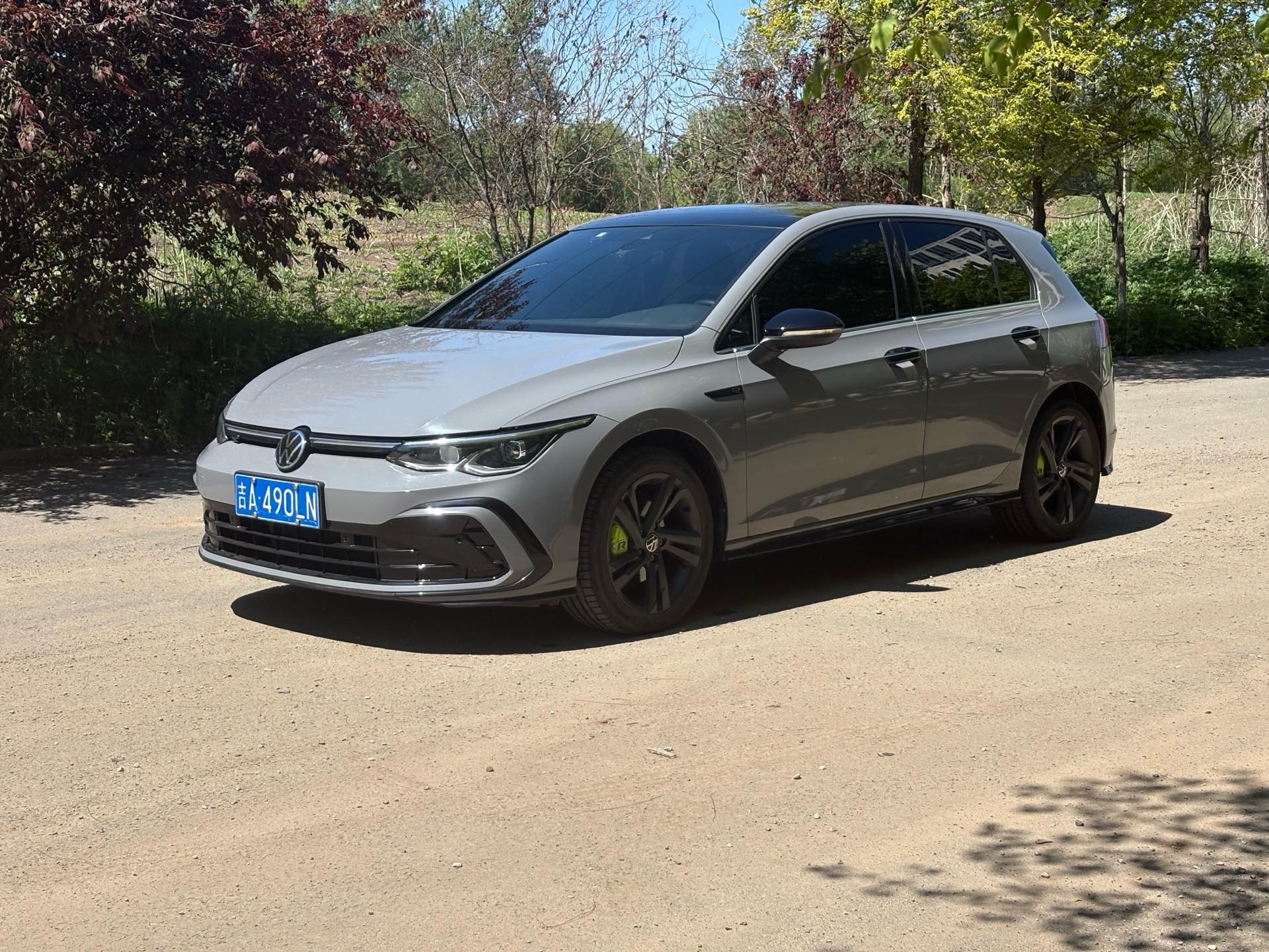 2023 immagine di auto 