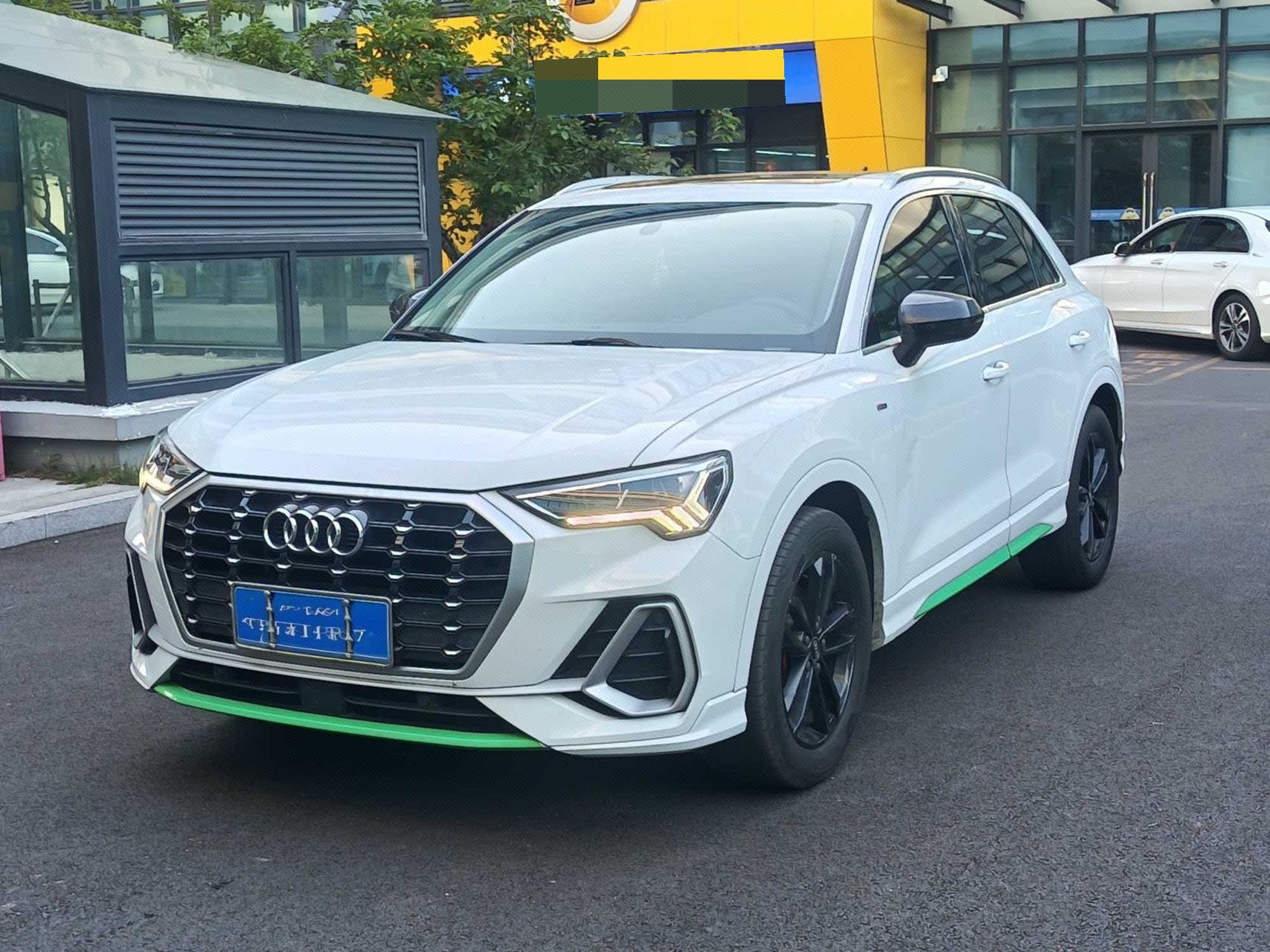 Audi Q3 2022 Audi Q3 2022 car image