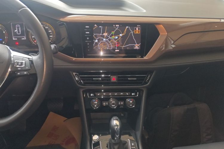 Volkswagen Tharu 2020 car image #13