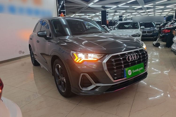 Audi Q3 2023 #6 Audi Q3 2023 car image #6