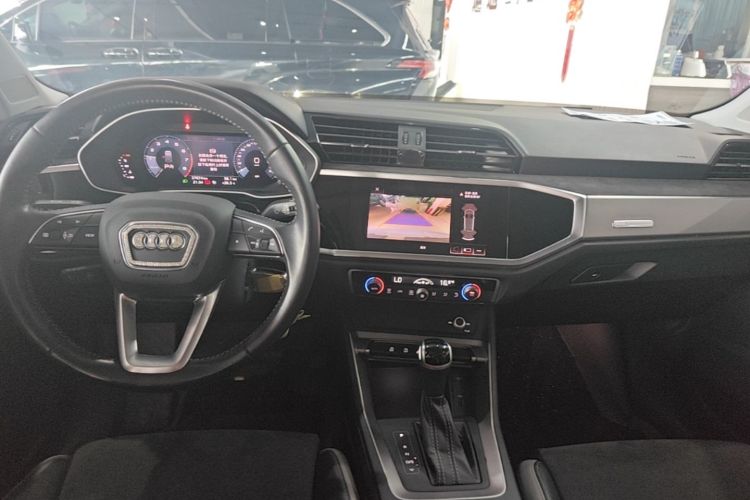 Audi Q3 2021 #10 Audi Q3 2021 car image #10