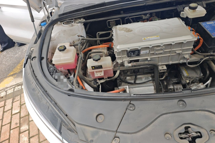 BYD Han 2023 car image #28