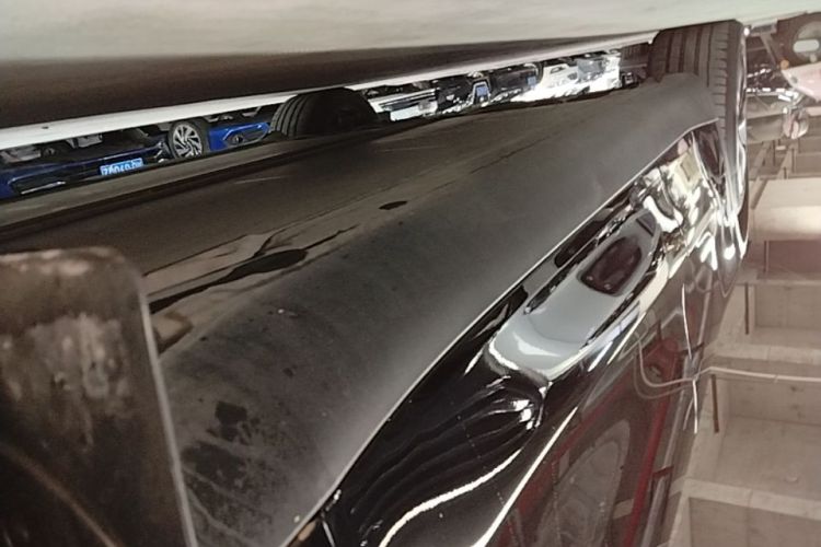 Tesla Model Y 2024 immagine di auto #28