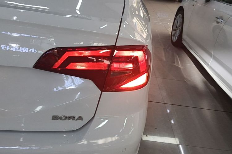 Volkswagen Bora 2021 car image #8