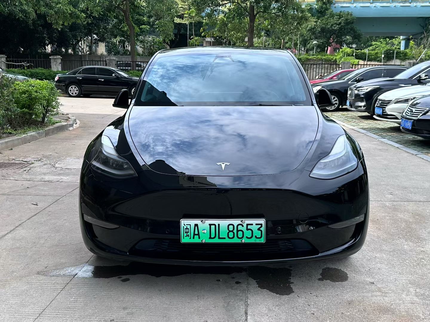Tesla Model Y 2022 #2 Tesla Model Y 2022 car image #2