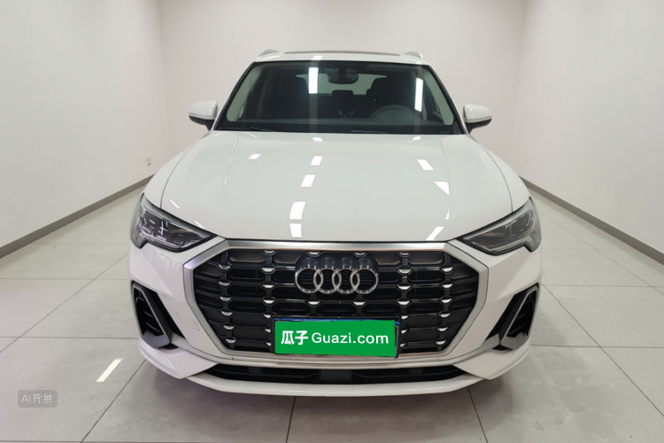 Audi Q3 2020 car image #3
