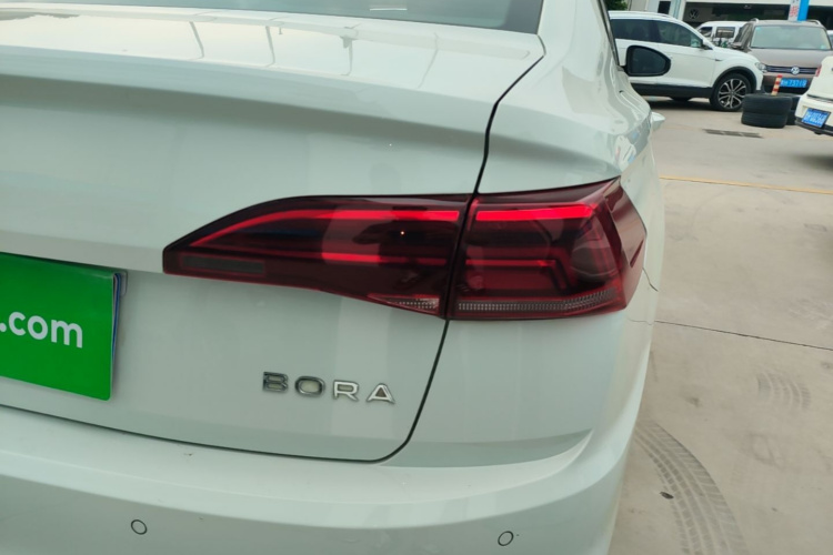 Volkswagen Bora 2021 car image #8