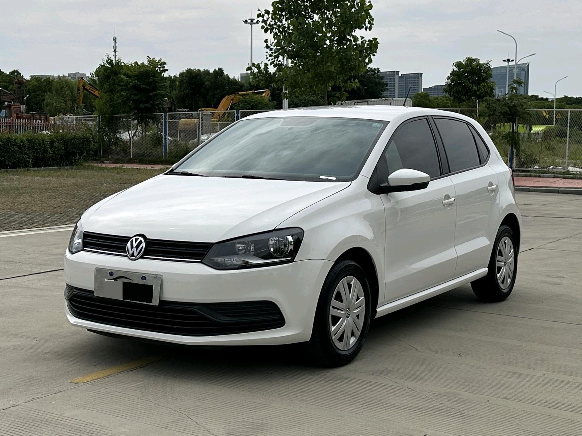 Volkswagen Polo 2019 car image 