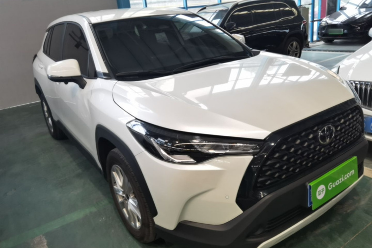 Toyota Corolla Cross 2025 immagine di auto #4