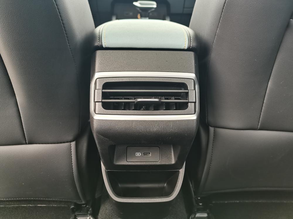 GEELY Emgrand L 2022 car image #12