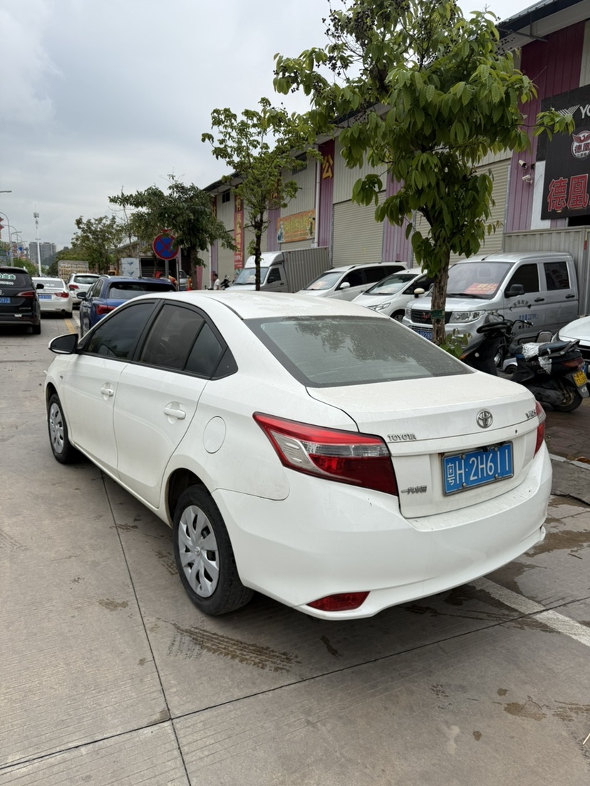 Toyota Vios 2015 imagen de coche #7