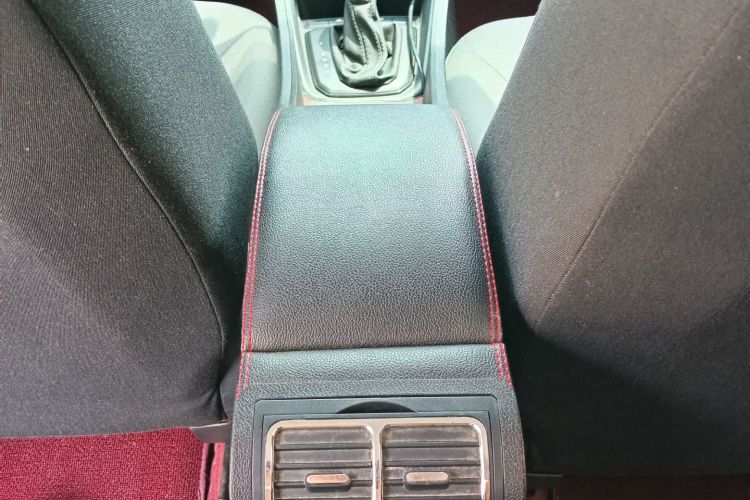 Volkswagen Santana 2021 car image #11