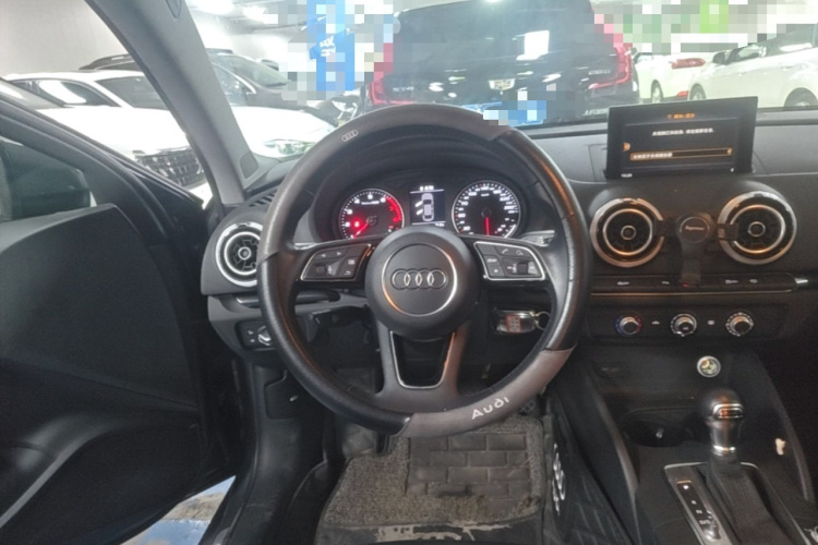 Audi A3 2020 car image #11