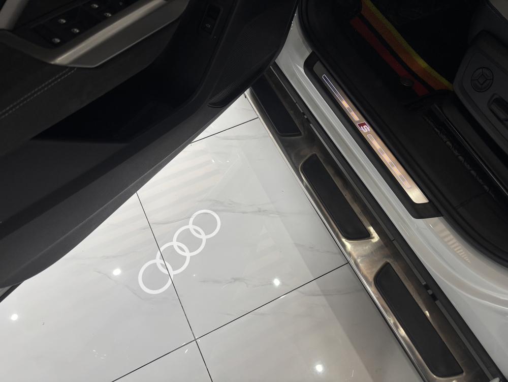 Audi Q3 2022 car image #12