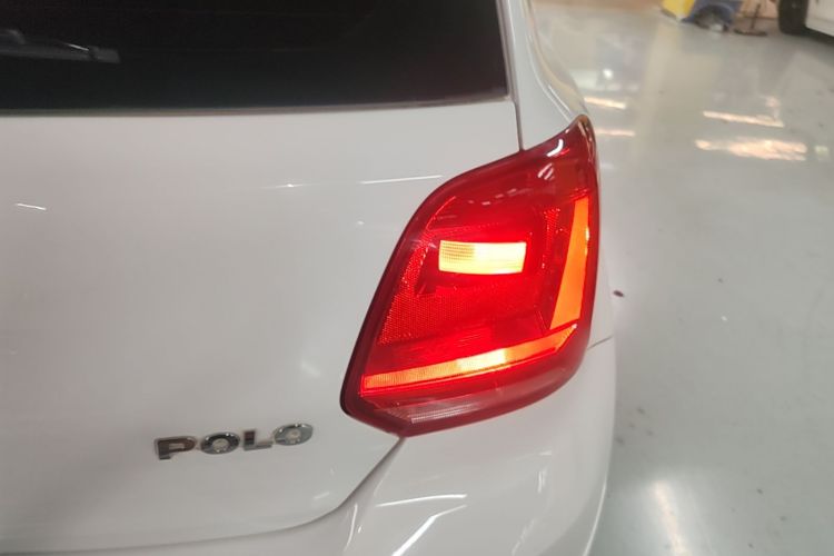 Volkswagen Polo 2017 #8 Volkswagen Polo 2017 car image #8