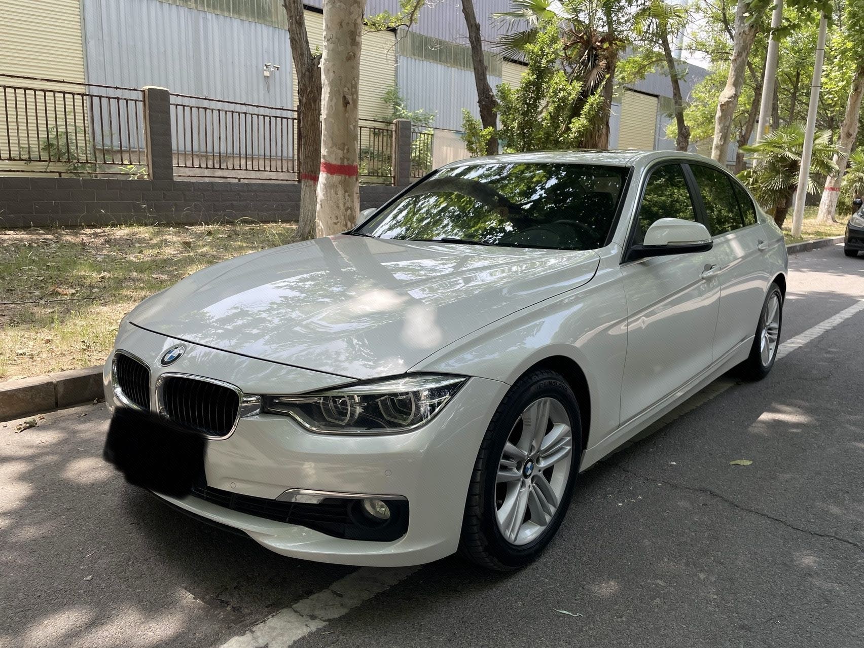 BMW 3 Series 2018 car image 