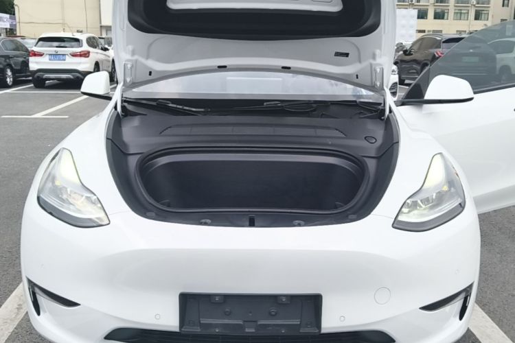 Tesla Model Y 2024 #22 Tesla Model Y 2024 car image #22