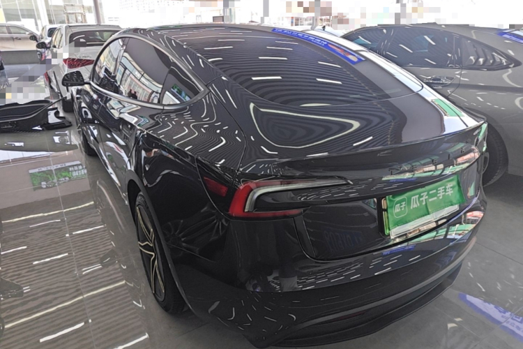 Tesla Model 3 2023 #5 Tesla Model 3 2023 car image #5