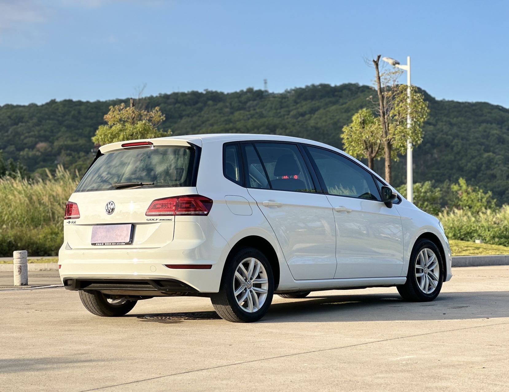 Volkswagen Golf Sportsvan 2019 #5 Volkswagen Golf Sportsvan 2019 car image #5