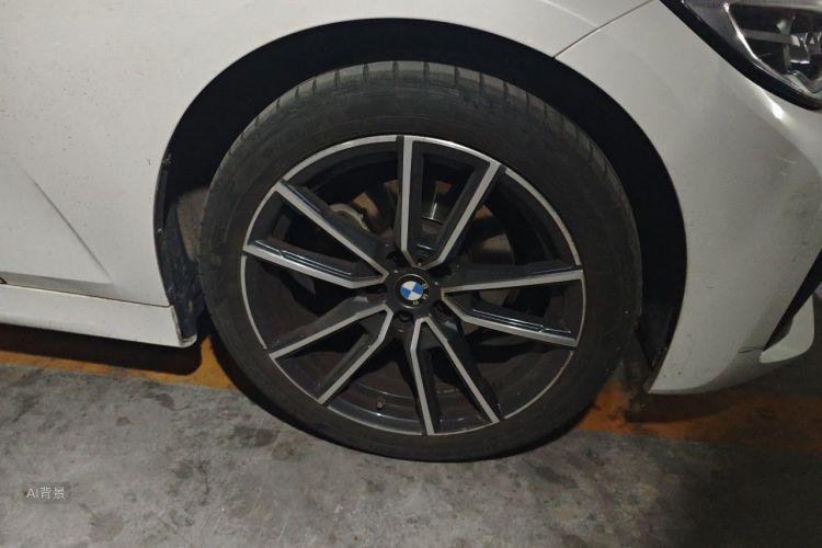 BMW 3 Series 2020 car image #9
