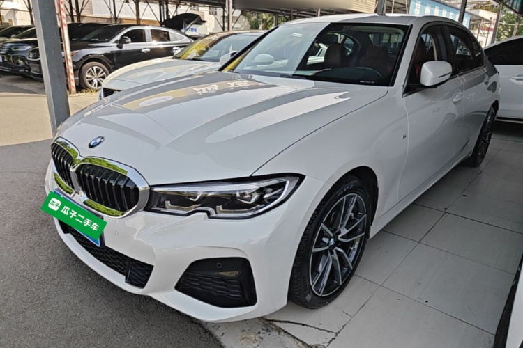 BMW 3 Series 2022 car image #2