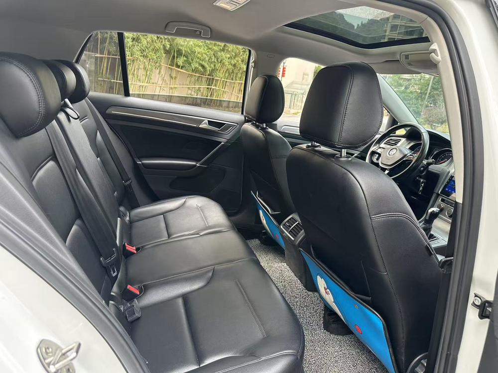 Volkswagen Golf 2015 car image #13