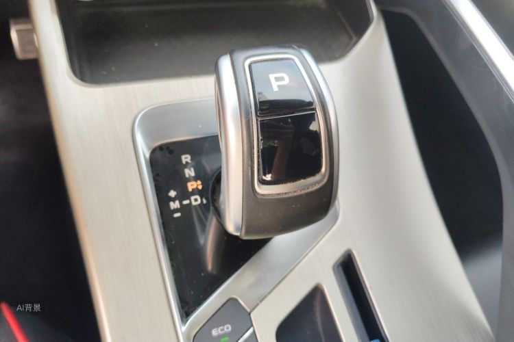 GEELY Coolray 2019 car image #16