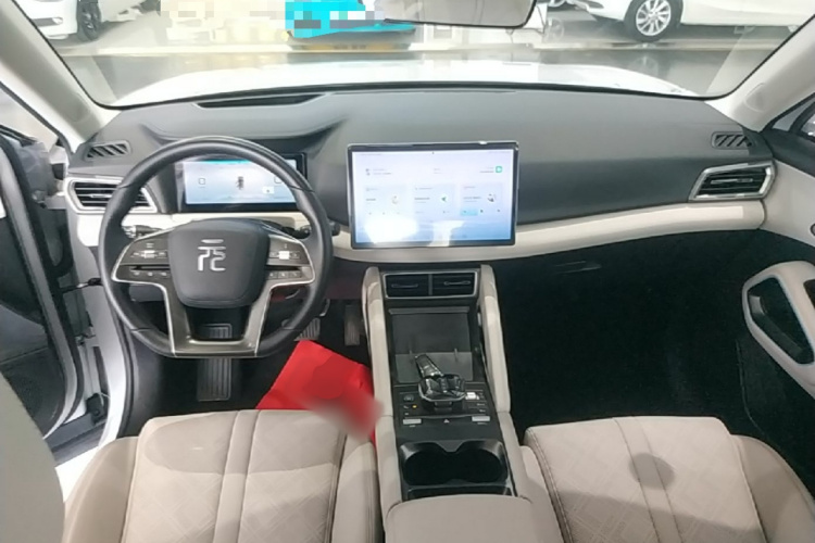 BYD YuanUP 2024 #10 BYD YuanUP 2024 car image #10