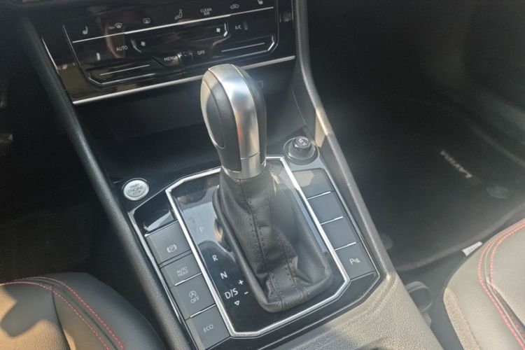 Volkswagen Lavida 2023 car image #14