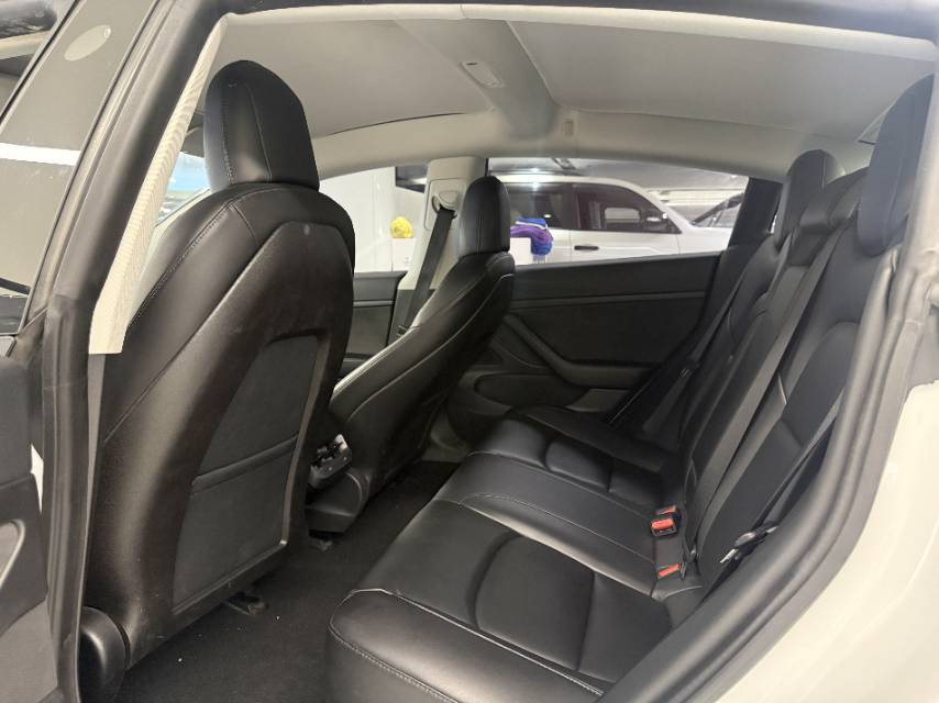 Tesla Model 3 2020 صورة سيارة #5