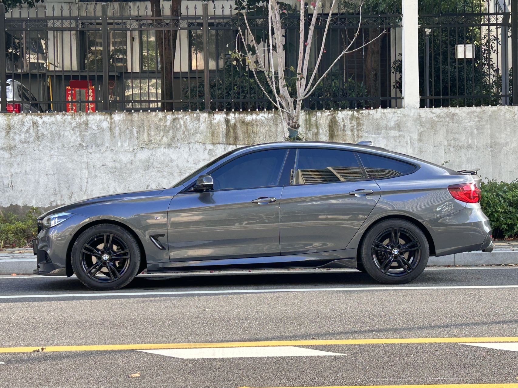 BMW 3 Series GT 2021 image de voiture #3