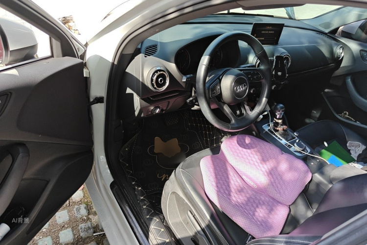 Audi A3 2020 car image #18