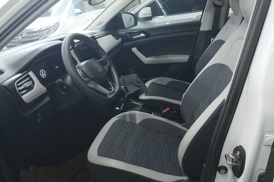 Volkswagen Tharu 2024 car image #7