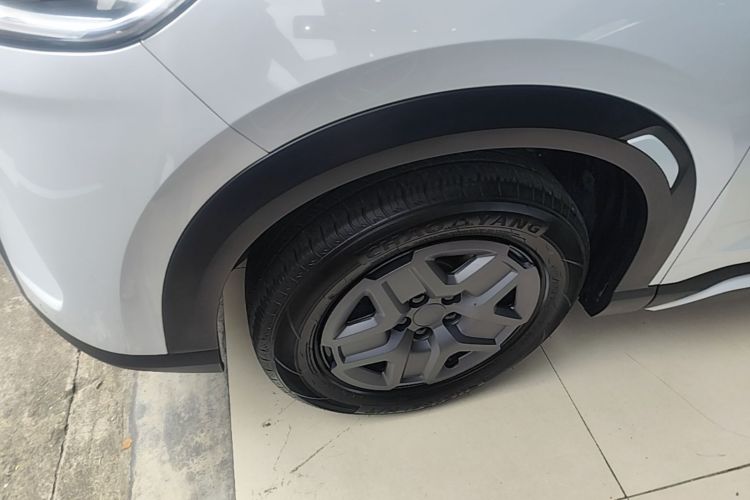 BYD YuanUP 2025 car image #9