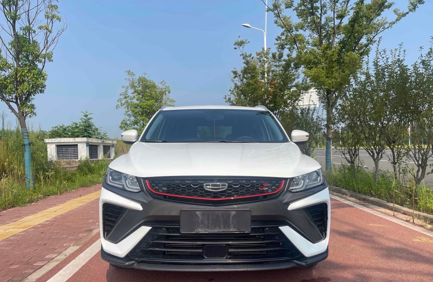 GEELY Coolray 2021 car image #2