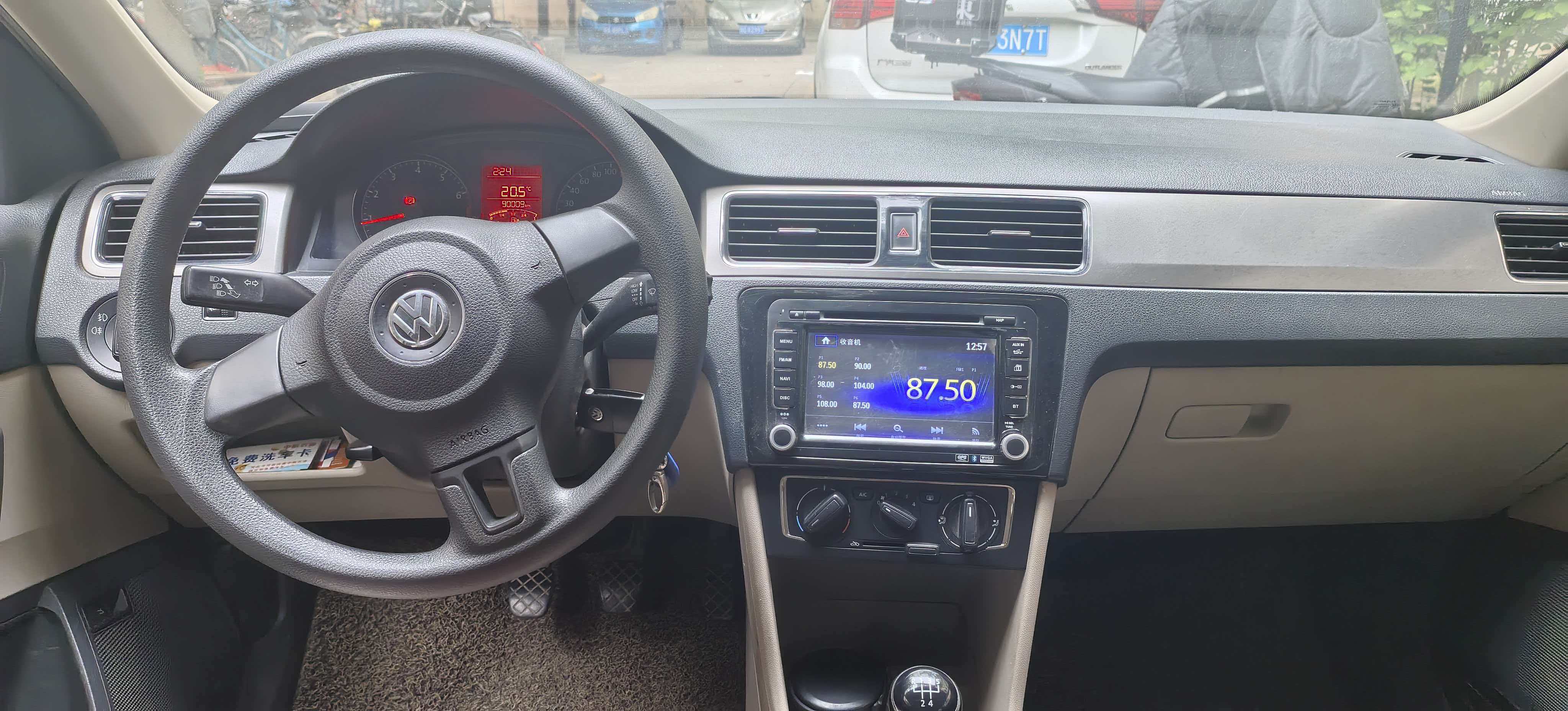 Volkswagen Santana 2014 صورة سيارة #7