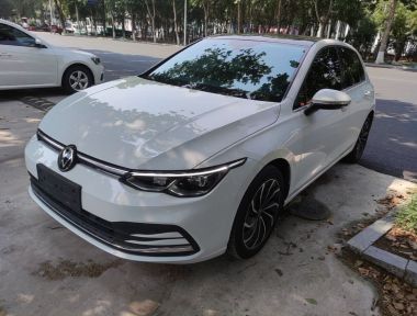 Volkswagen Golf 2023 car image 