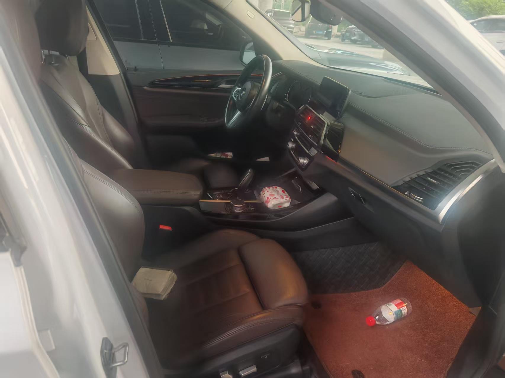 BMW X3 2019 car image #2