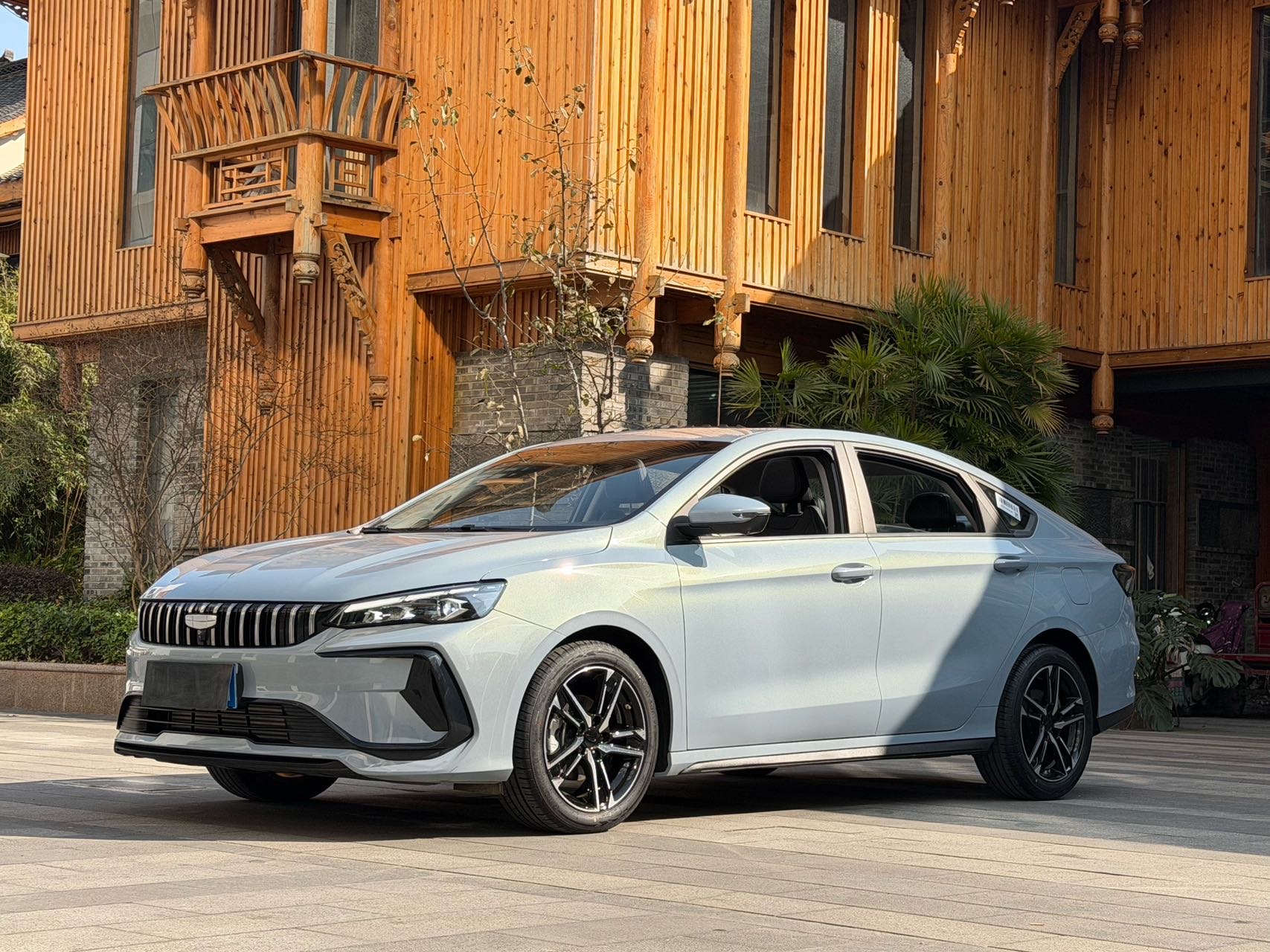 GEELY Binray 2024 immagine di auto 
