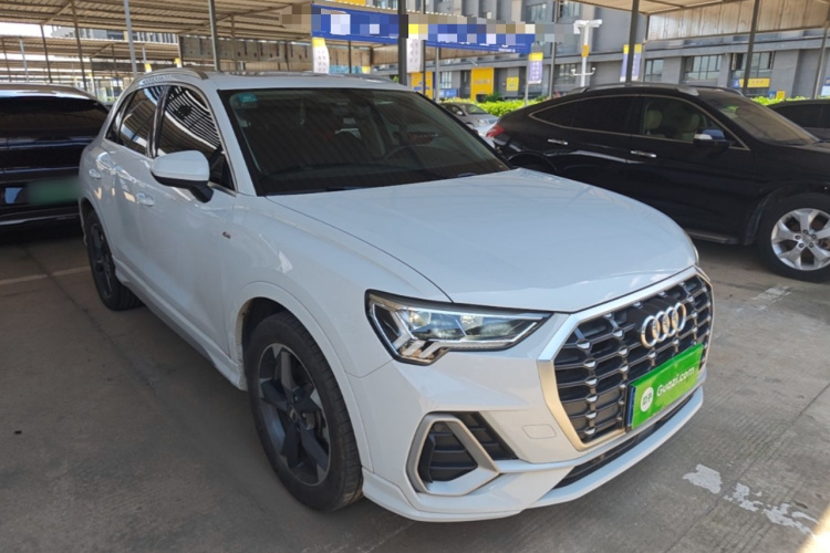 Audi Q3 2019 #4 Audi Q3 2019 car image #4