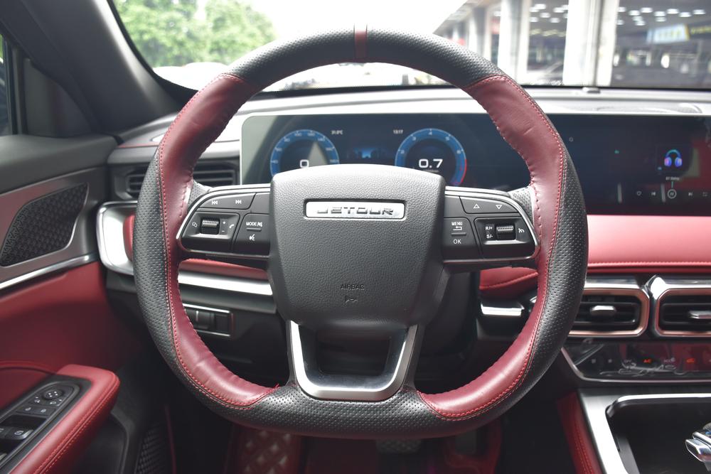 Jetour X70 PLUS 2024 car image #13