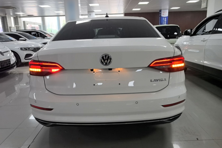Volkswagen Lavida 2020 #6 Volkswagen Lavida 2020 car image #6