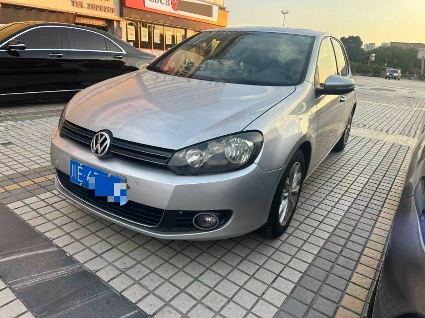 Volkswagen Golf 2011 car image 