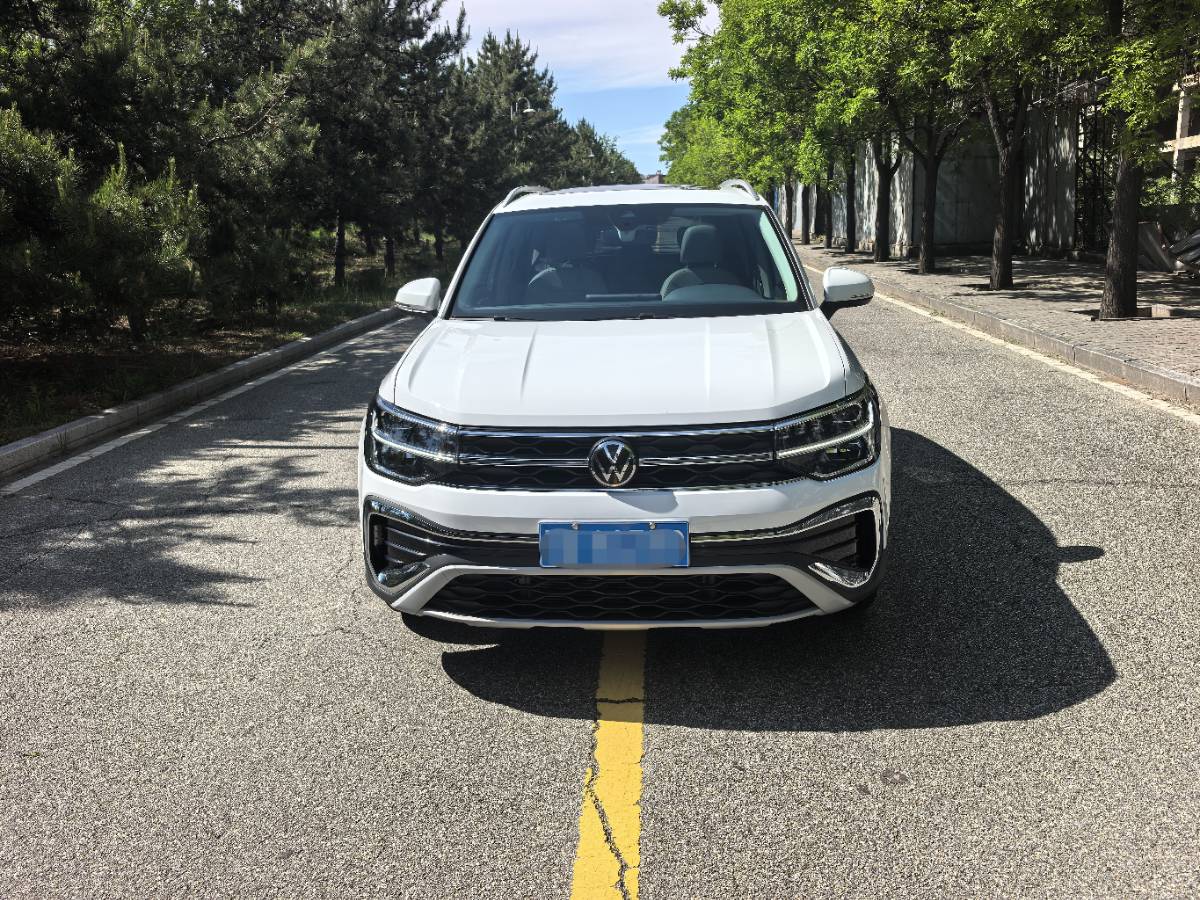 Volkswagen Tharu 2025 #2 Volkswagen Tharu 2025 car image #2