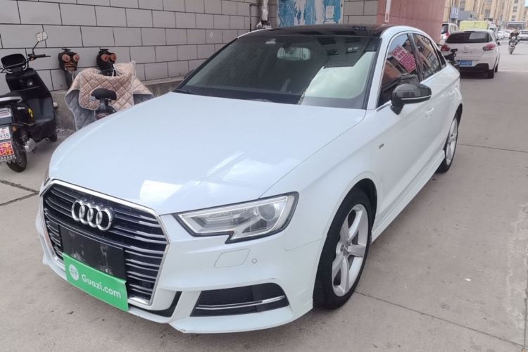 Audi A3 2017 immagine di auto #2