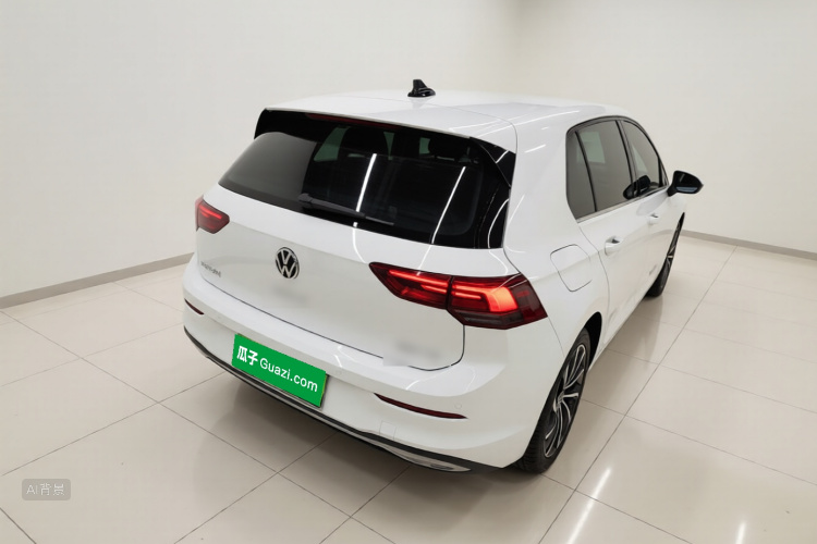 Volkswagen Golf 2022 car image #7