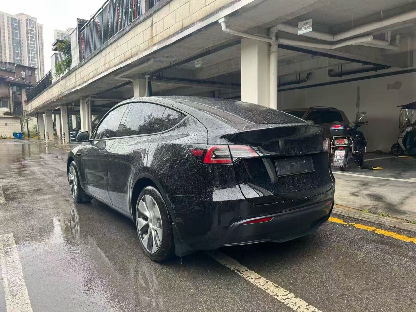 Tesla Model Y 2022 #7 Tesla Model Y 2022 car image #7